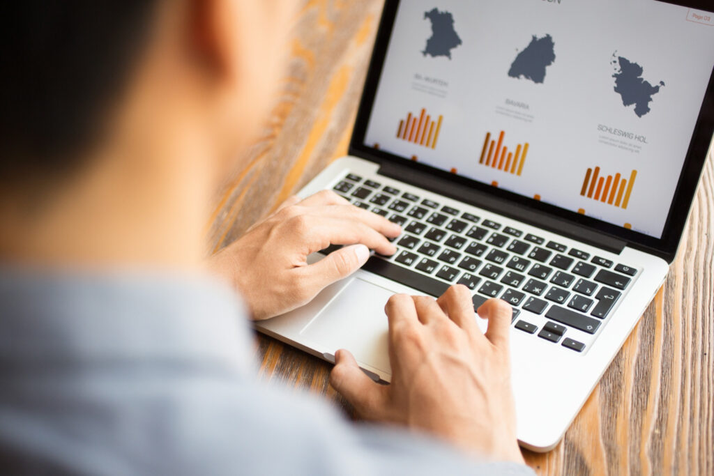 Posthog vs Mixpanel: a comparison